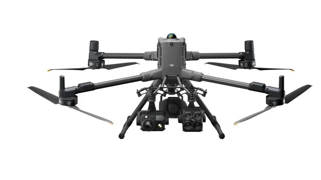 DJI Matrice 400 RTK Drohne